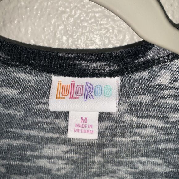 LuLaRoe Women’s Cardigan Size M Black/Gray - Picture 2 of 6